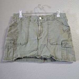 Hollister Green Cargo Mini Low Rise Skirt Size Medium